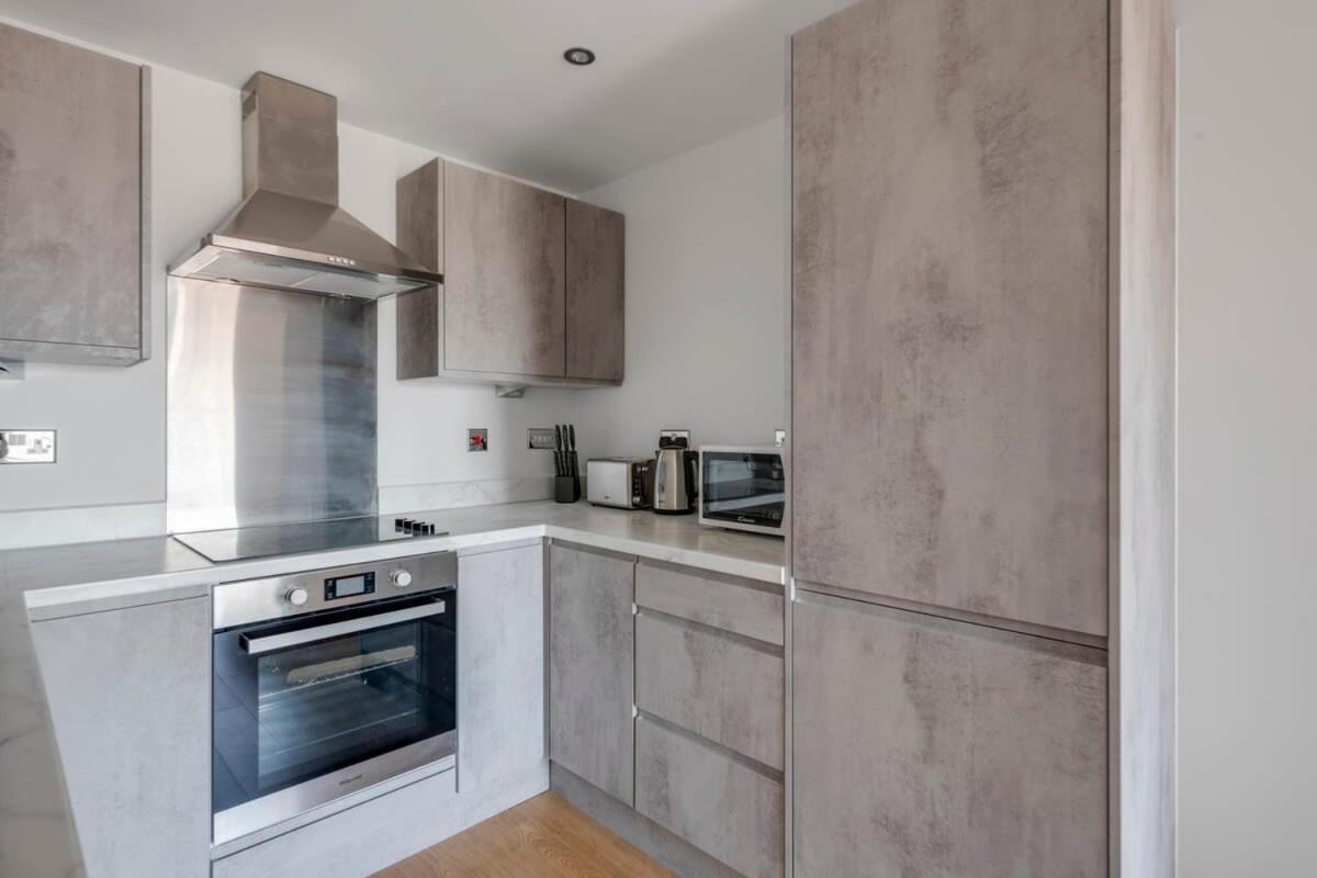 Spacious 1 Bedroom Apartment In A Converted Mill Leeds (West Yorkshire) Exterior photo