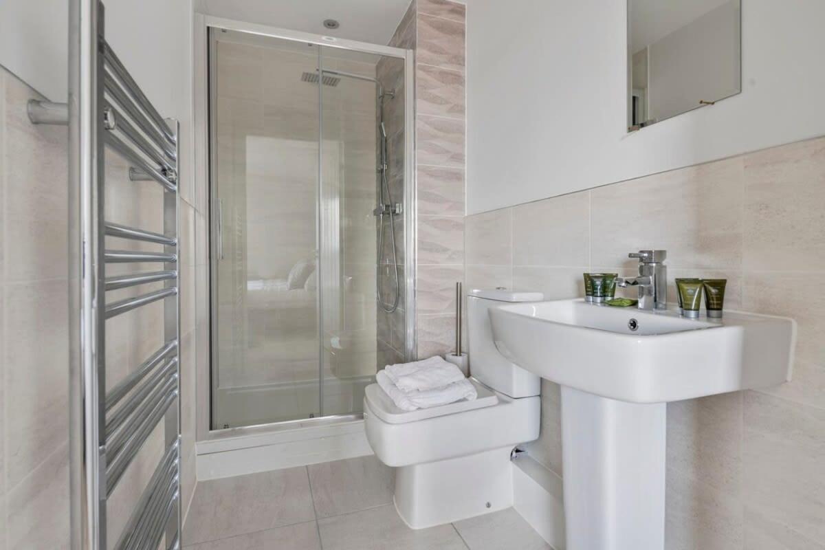 Spacious 1 Bedroom Apartment In A Converted Mill Leeds (West Yorkshire) Exterior photo
