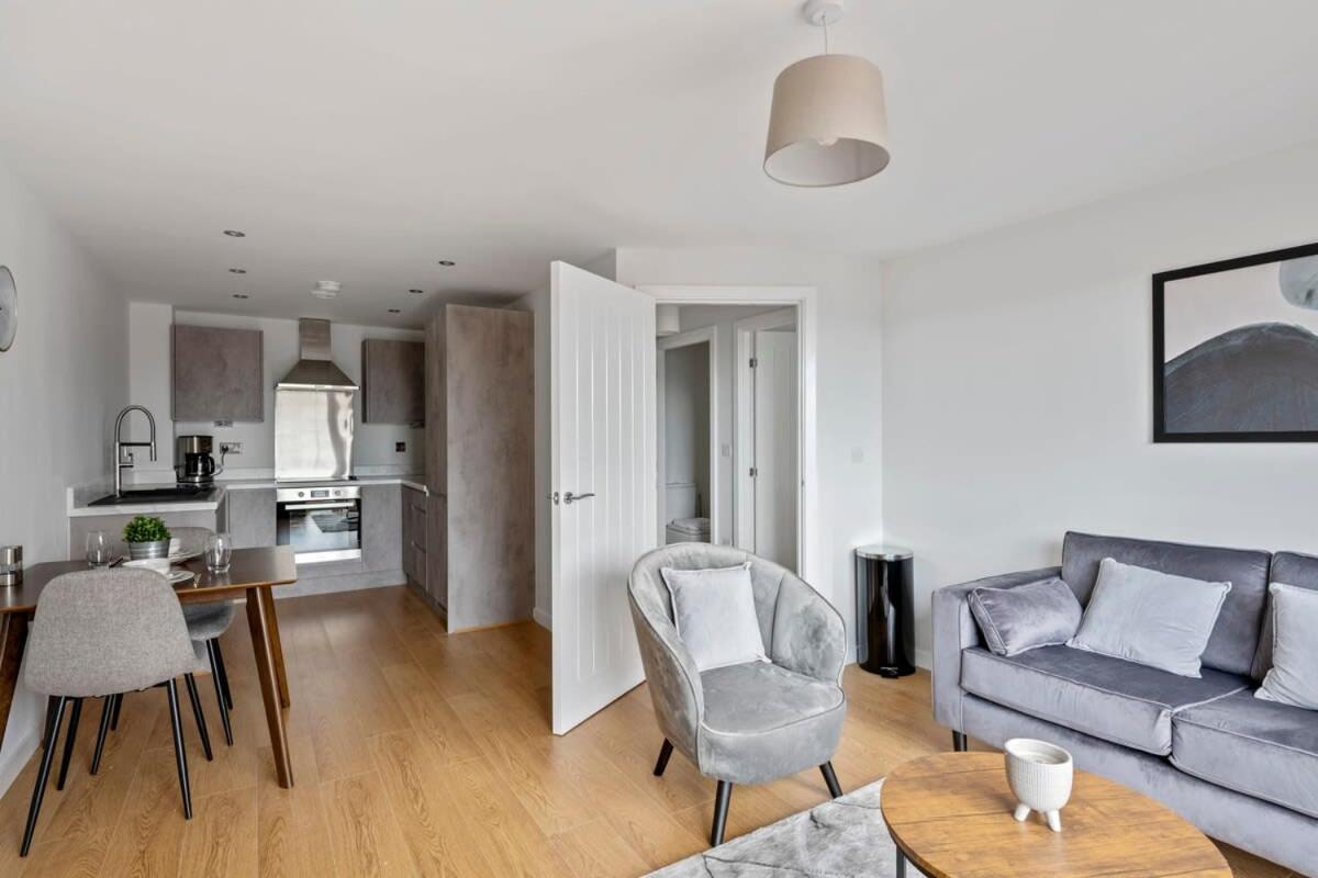 Spacious 1 Bedroom Apartment In A Converted Mill Leeds (West Yorkshire) Exterior photo